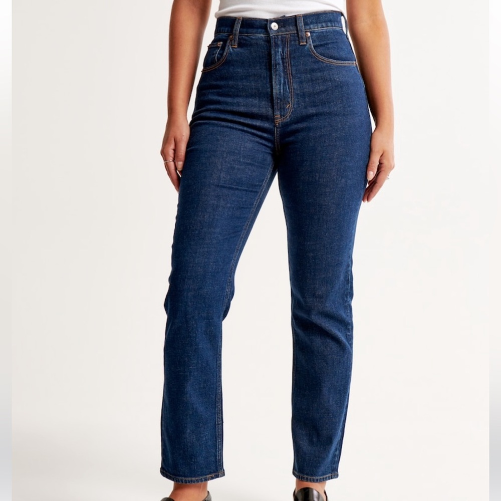 NWT Abercrombie Ultra High Rise Ankle Straight Curve Love Jean
